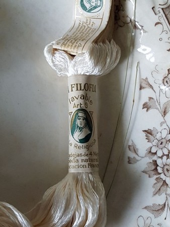 Vintage Silk Embroidery Thread - A Dozen Skeins - Seda Filoflosse